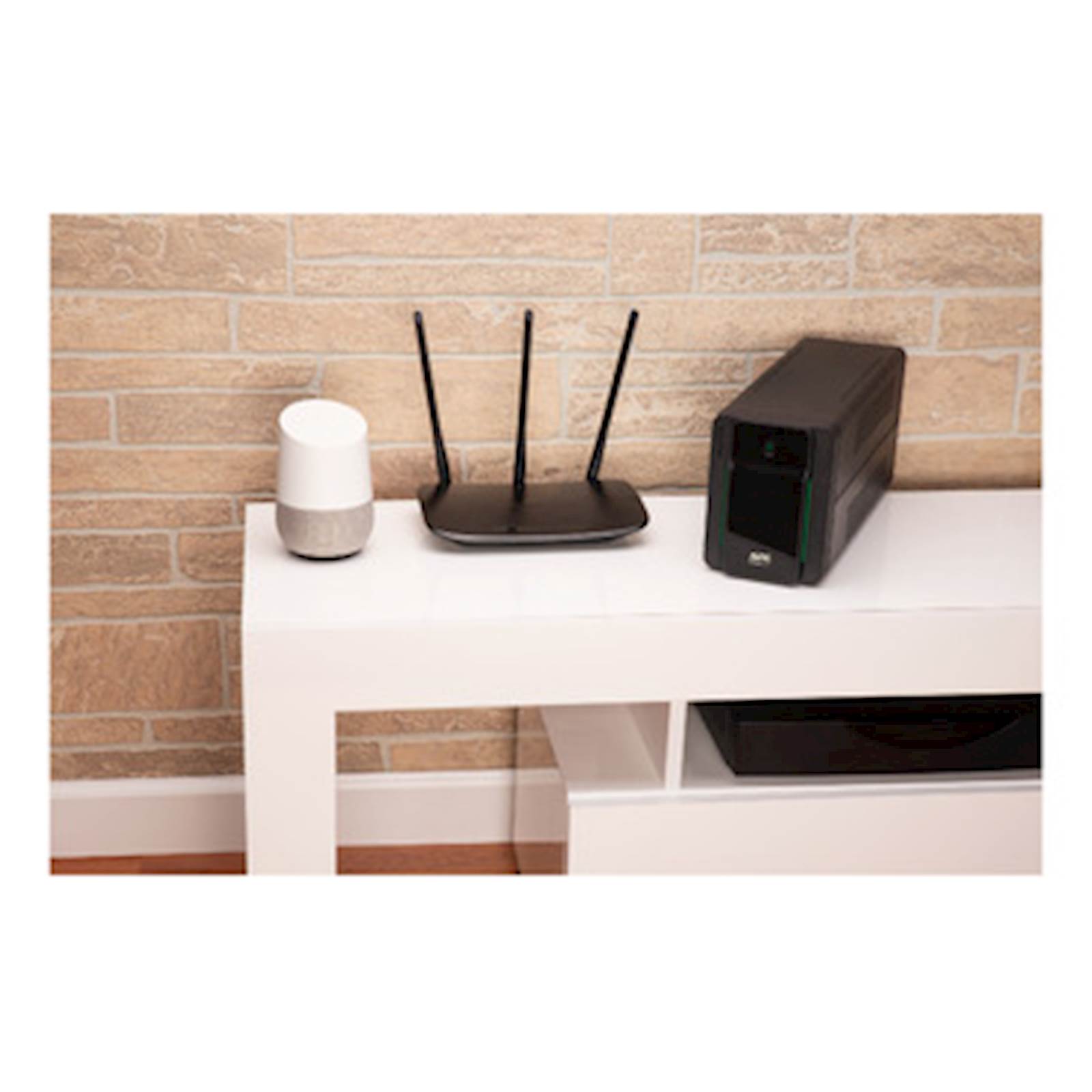 Easy UPS APC 700VA, Tower,